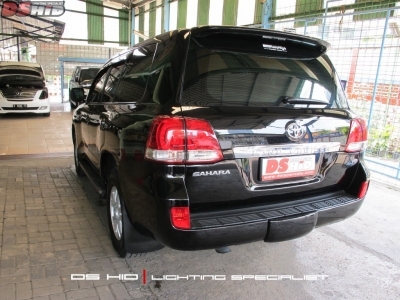 Toyota Land Cruiser to 2013