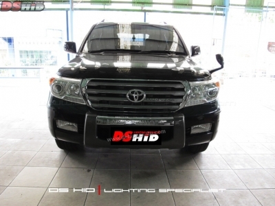 Toyota Land Cruiser VX200