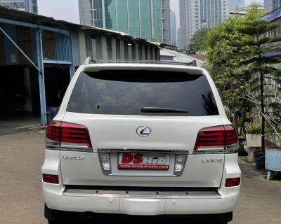 LX 570 2013 Luxury