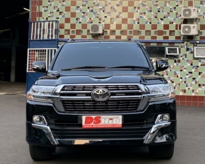 Facelift Toyota Land Cruiser