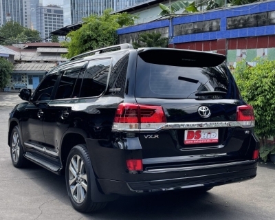 Facelift Toyota Land Cruiser 