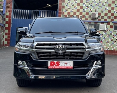 Facelift Toyota Land Cruiser 