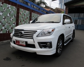 Facelift Lexus LX570