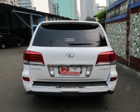 Facelift Lexus LX570