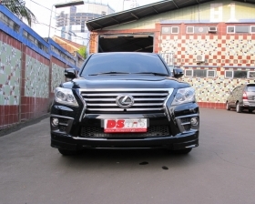 Facelift Lexus LX570