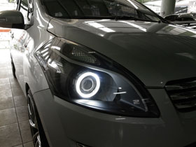 DS Projector Bixenon + DS HID 6000K + Angel Eyes + Blackhousing ( Headlamp )
DS HID 6000K ( Foglamp )