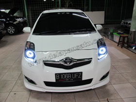 DS Projector Bixenon + DS HID 6000K + Angel Eyes + Black Housing