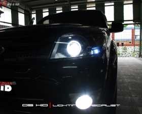 DS Projector Bixenon + DS HID 6000K + Angel Eyes + Blackhousing ( Headlamp )
DS HID 6000K ( Foglamp )
LED Interior