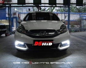 DS Projector Bixenon + DS HID 6000K + Angel Eyes ( Headlamp )
DS HID 6000K + DRL Honda Mobilio ( Foglamp )