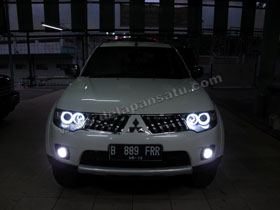 Angel Eyes LED + Black Housing 
DS HID 6000K ( Foglamp )