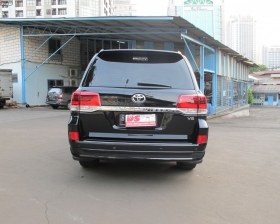 FACELIFT LAND CRUISER