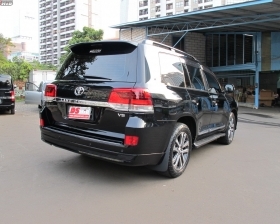 FACELIFT LAND CRUISER