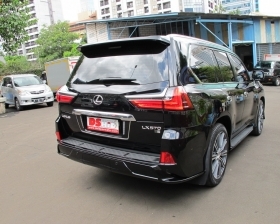 Facelift Lexus LX 570