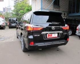 Facelift Lexus LX 570