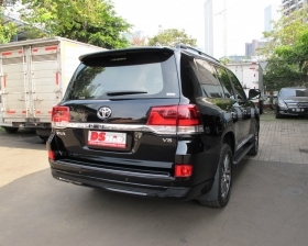 Facelift Toyota Land Cruiser