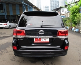 Facelift Toyota Land Cruiser