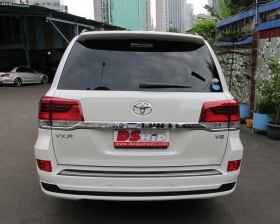 Facelift Toyota Land Cruiser