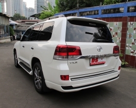 Facelift Toyota Land Cruiser