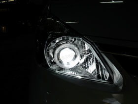 DS Projector Bixenon + New DS HID V1 6000K + Angel Eyes putih ( Headlamp )
New DS HID V1 3000K ( Foglamp )