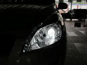 DS Projector Bixenon + New DS HID 6000K + Angel Eyes ( Headlamp )
New DS HID V1 6000K ( Foglamp )