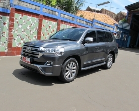 Facelift Land Cruiser