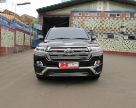 Facelift Toyota Land Cruiser