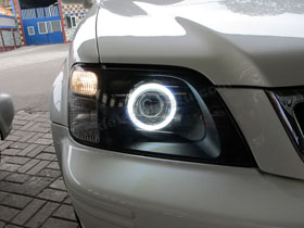 DS Projector Bixenon + DS HID + Angel Eyes 